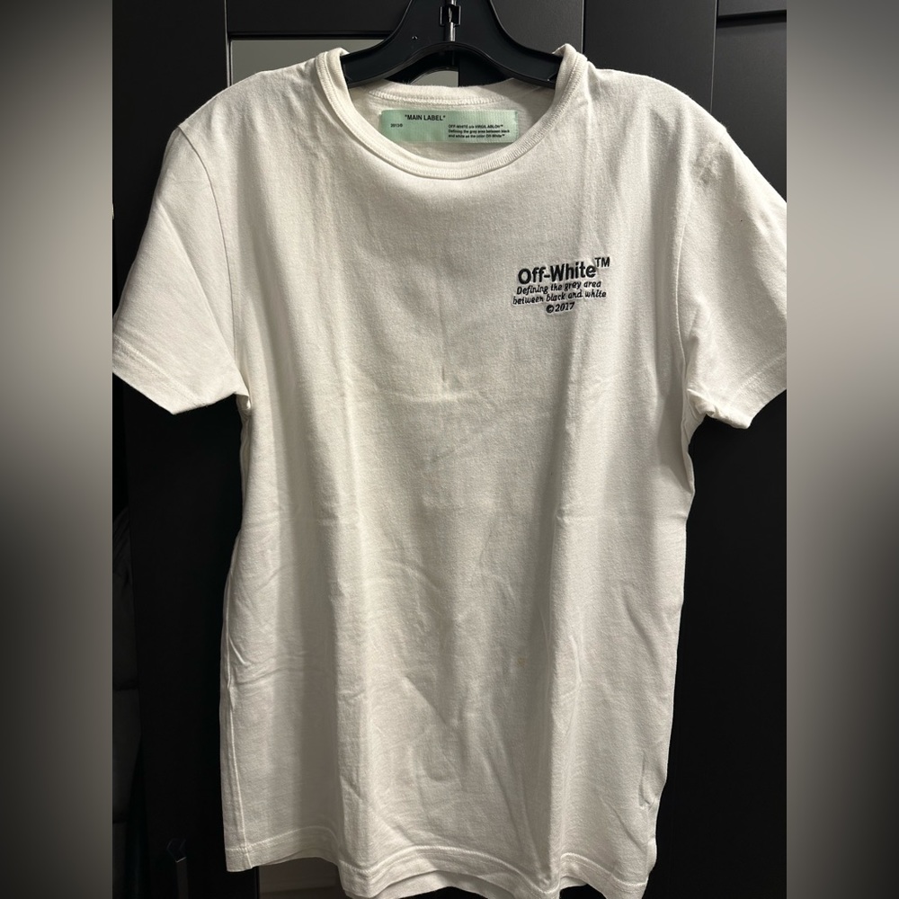 Off-White Tee size small